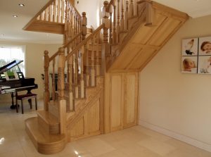 traditional cut string staircase